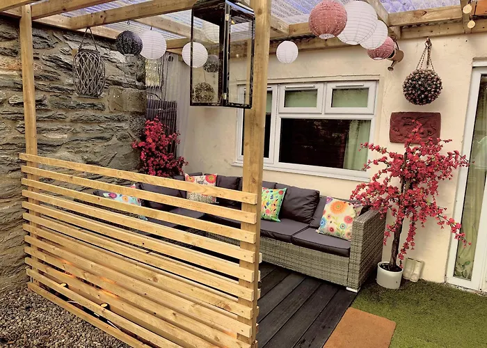 Sleeps 10-12 Snowdonia North Wales Nr Zip World