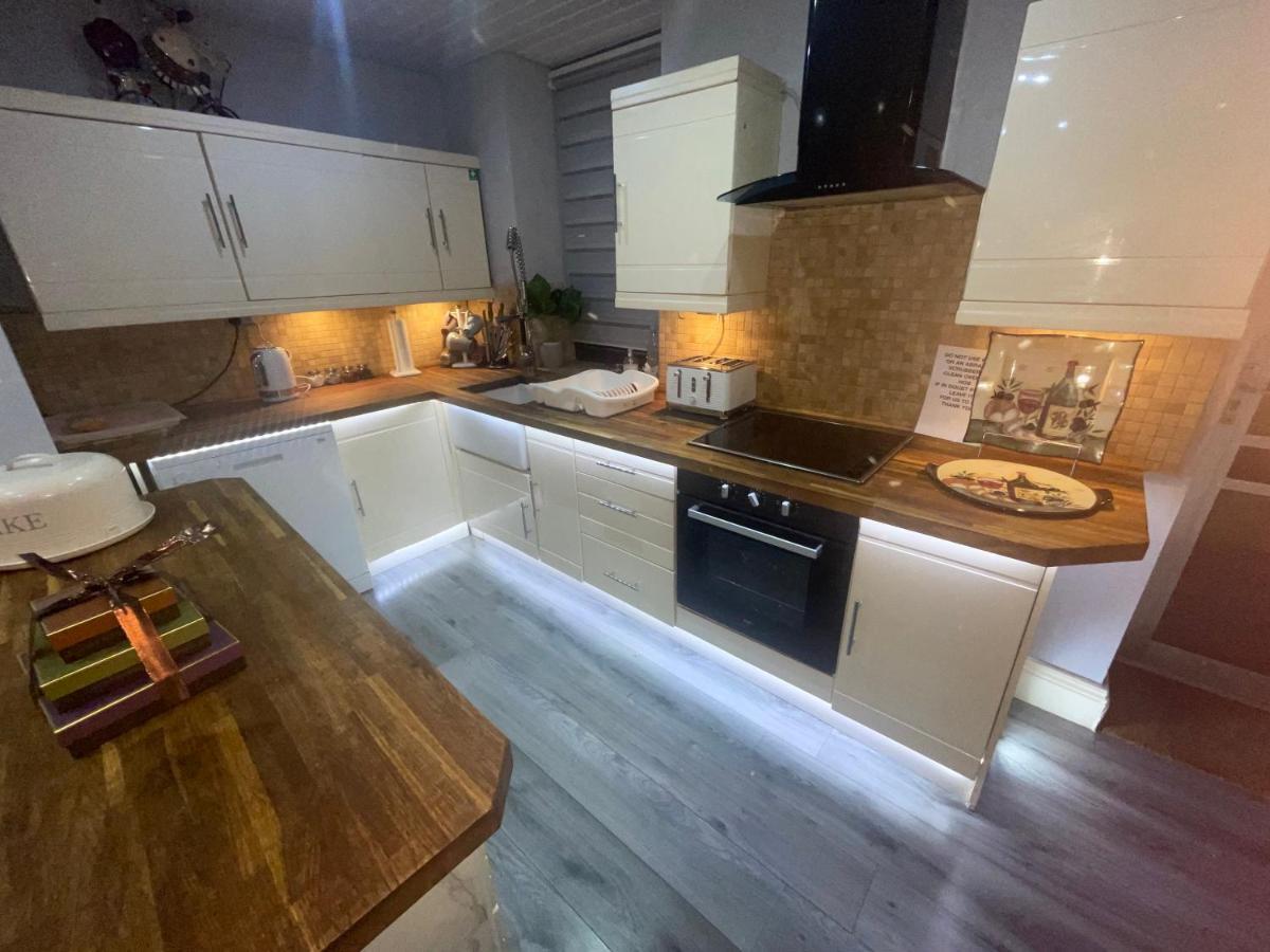 Sleeps 10-12 Snowdonia North Wales Nr Zip World Tanygrisiau