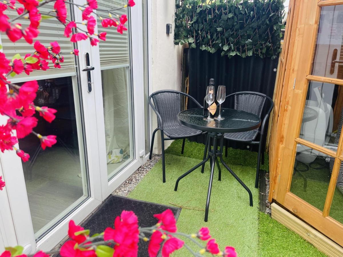 Sleeps 10-12 Snowdonia North Wales Nr Zip World Holiday home Tanygrisiau