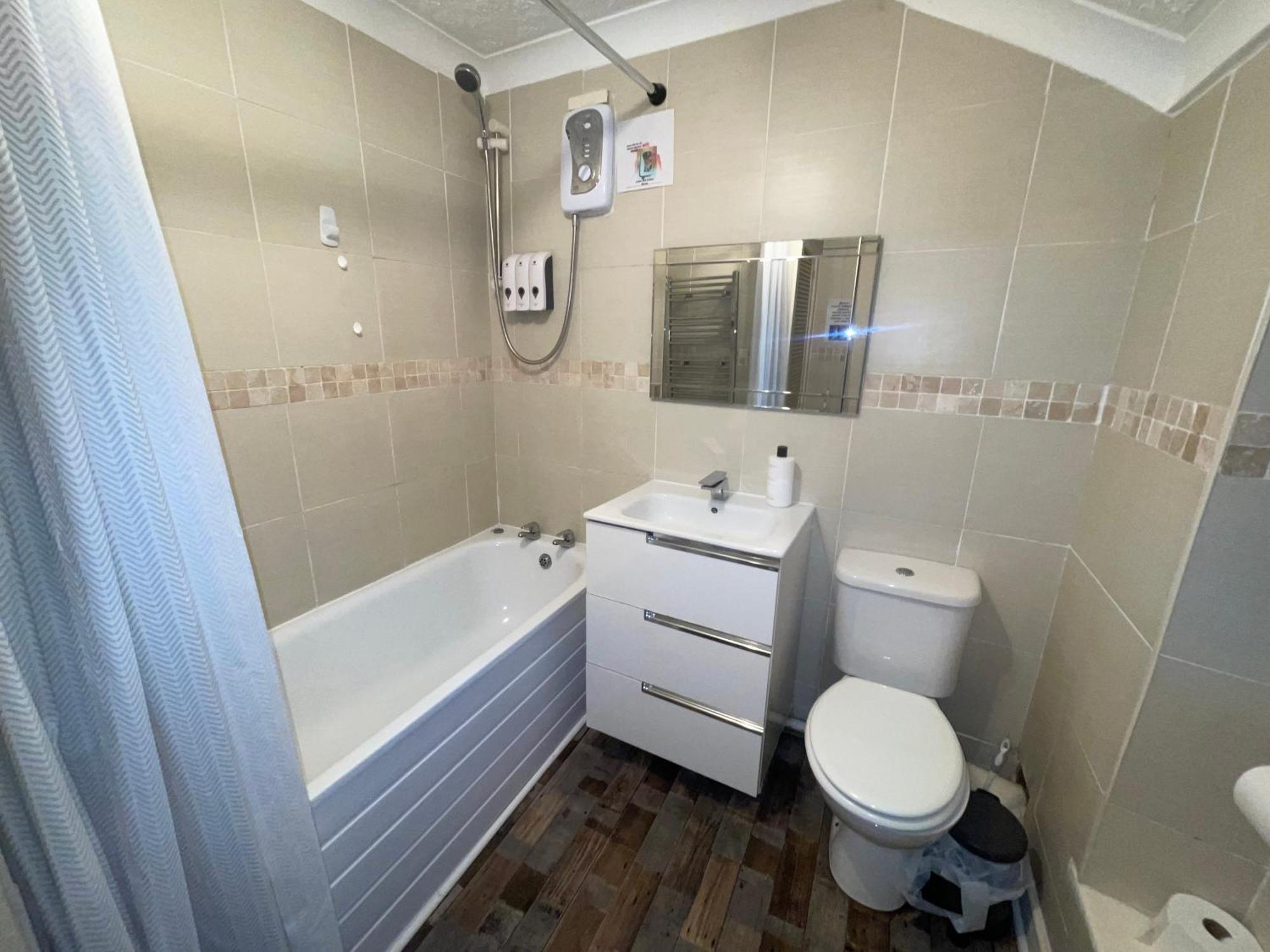 Sleeps 10-12 Snowdonia North Wales Nr Zip World Holiday home *
